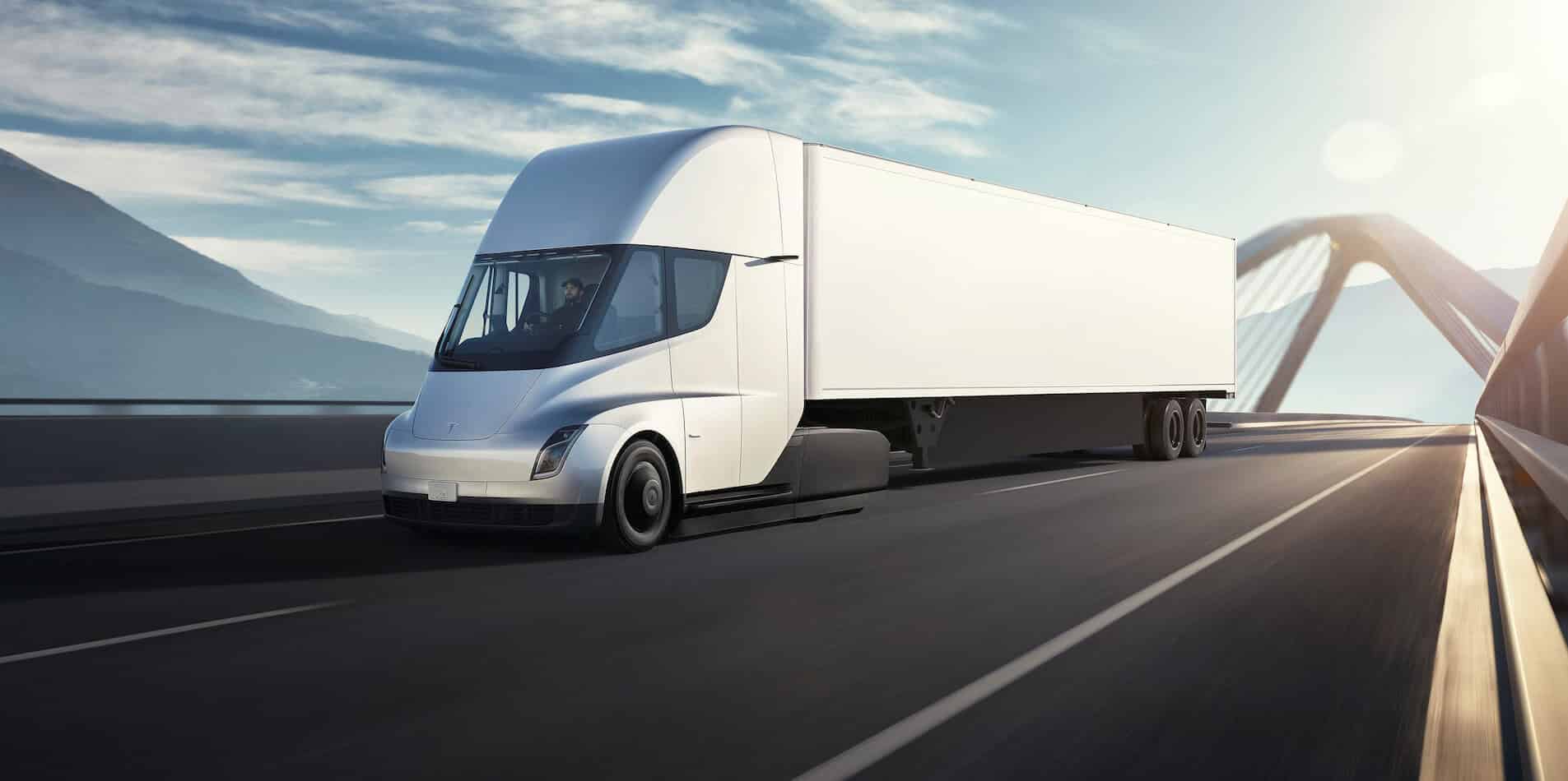 Tesla semi elektrikli kamyon